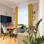 Appartement Luxury Design 2br Cozy For 5 Riga