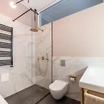 Luxury Design 2br Cozy For 5 * Ryga