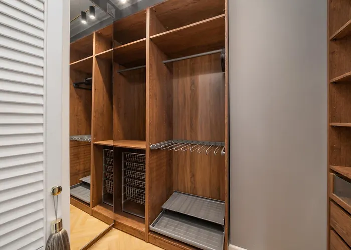 Apartment Luxury Design 2br Cozy For 5 *