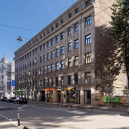 Dzīvoklis Luxury Design 2br Cozy For 5