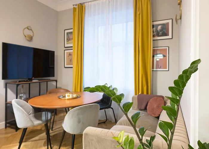 Dzīvoklis Luxury Design 2br Cozy For 5 Riga