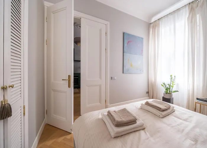 Dzīvoklis Luxury Design 2br Cozy For 5